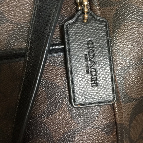 Signature COACH handbag - Picture 4 of 5